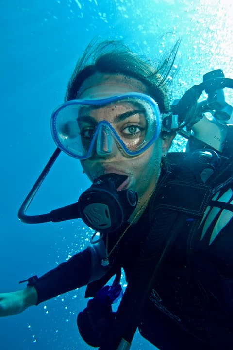 Foto Diving Chia: Il sorriso che non hai dietro la cattedra. È quello che ti aspetta a 10 metri sotto.