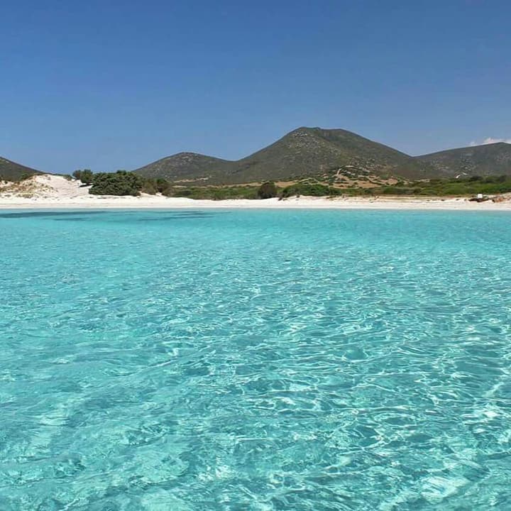 Foto Diving Chia: Spiaggia deserta, mare-piscina. A volte il paradiso non ha bisogno di filtri.