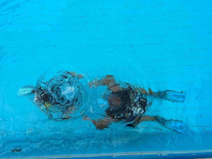 Foto Diving Chia: Svuotamento maschera, palestra di calma. L'esercizio che cambia tutto, fatto in sicurezza.
